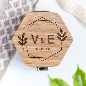 Alternative view of Hexagon double wedding ring box  personalized